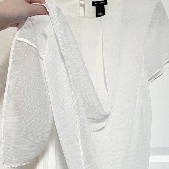 Ann Taylor Chiffon Flowy Blouse Top in White - Picture 2 of 8